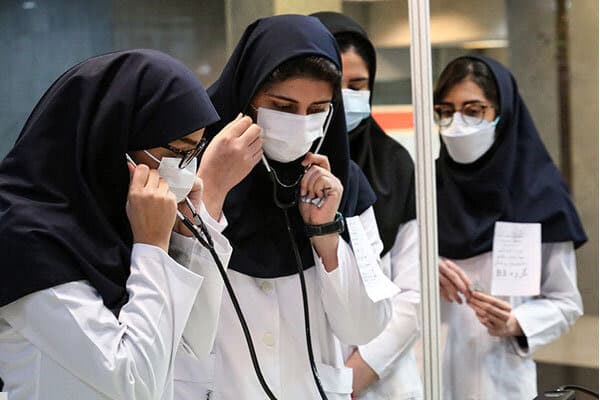 معاون وزیر بهداشت اعلام کرد؛ ظرفیت پذیرش رشته‌های پزشکی و دندانپزشکی در کنکور ۱۴۰۳ تعیین شد